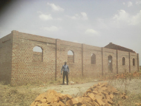 Lela-Obaro church - side photo